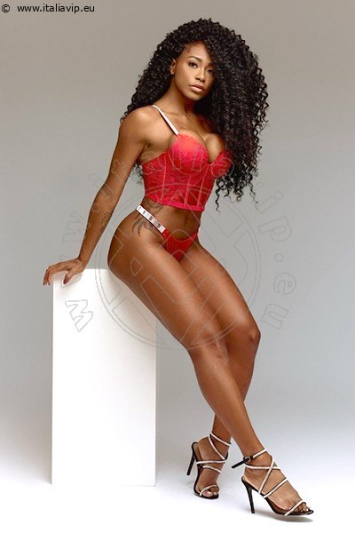 Foto Annunci Incontri Escort Samiras  3807875710